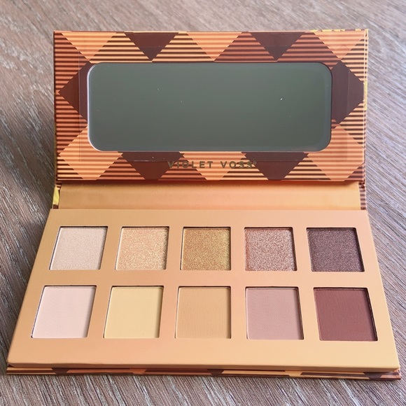 Violet Voss Golden Sunflower eye shadow - Picture 2 of 15